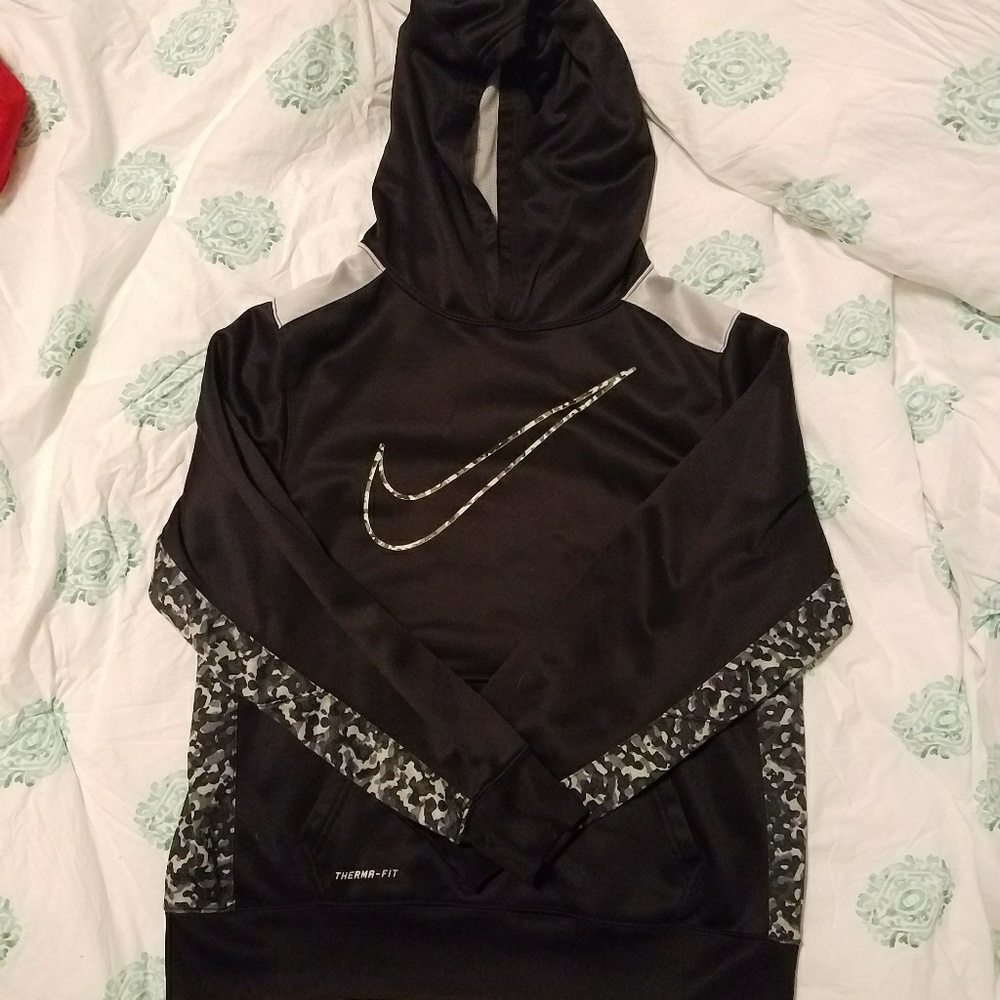 Nike boys hoodie